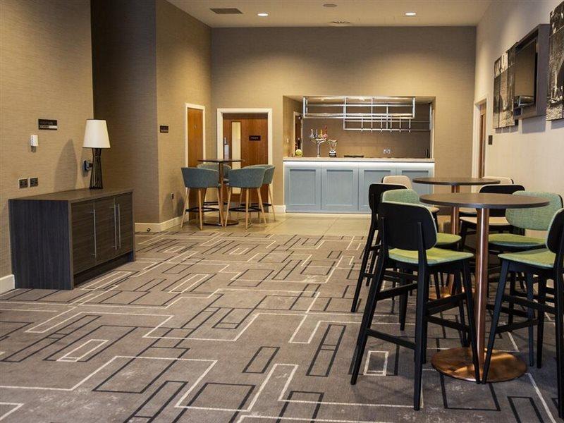 Hilton Garden Inn Abingdon Oxford Exterior photo