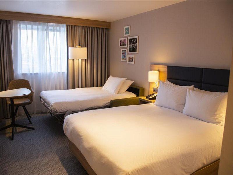 Hilton Garden Inn Abingdon Oxford Exterior photo