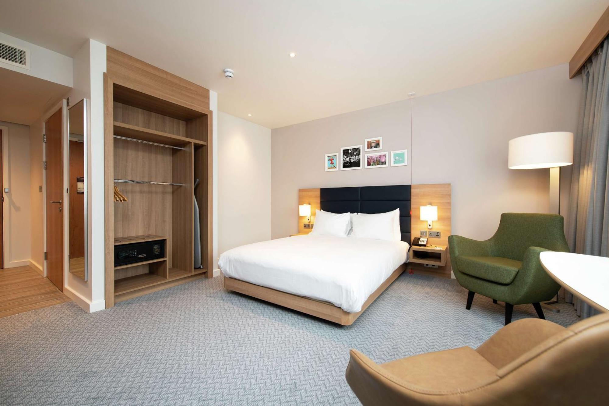 Hilton Garden Inn Abingdon Oxford Exterior photo