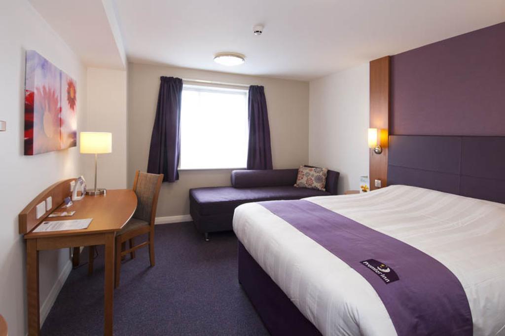 Hilton Garden Inn Abingdon Oxford Exterior photo