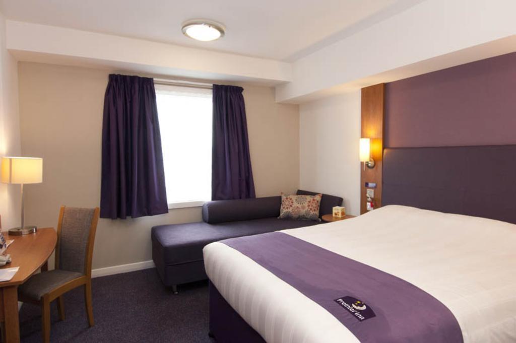 Hilton Garden Inn Abingdon Oxford Exterior photo